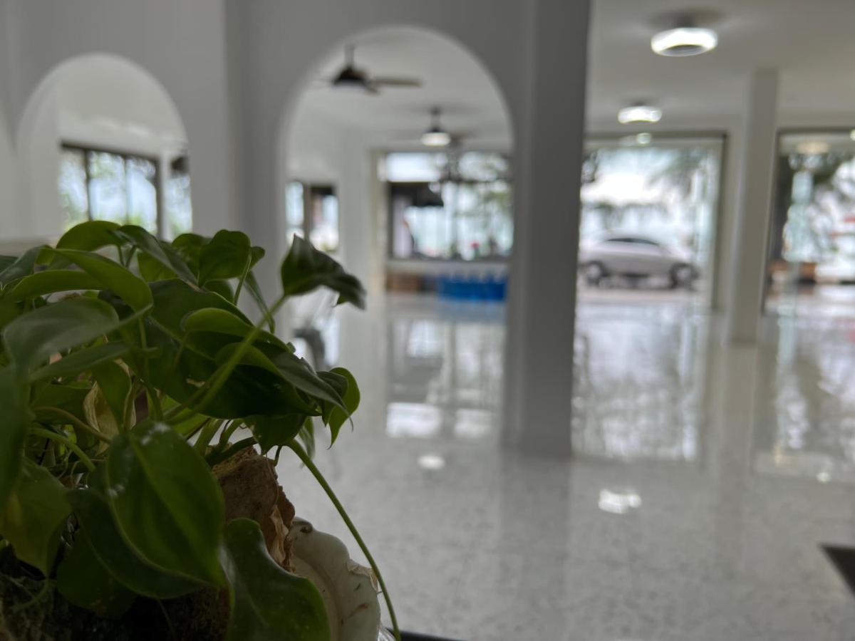 Seaside Palace Hotel Koh Samui Buitenkant foto