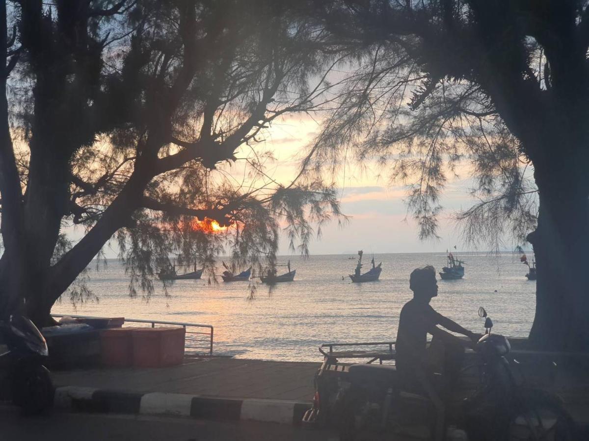 Seaside Palace Hotel Koh Samui Buitenkant foto